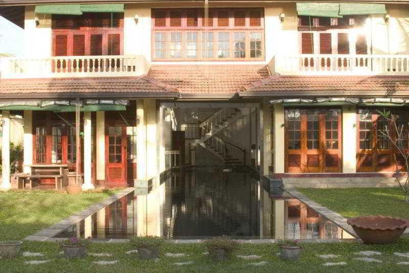 The Lavinia House Hotel Dehiwala-Mount Lavinia Exterior photo